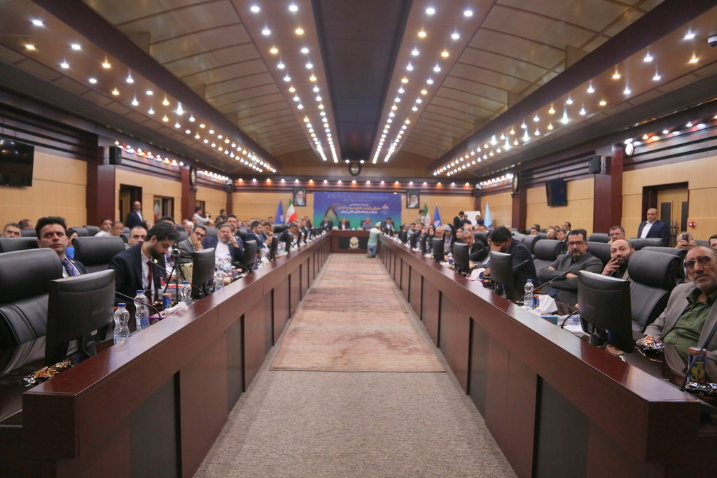 نشست معرفی فرصت‌های سرمایه‌گذاری پایانه‌های نفتی ایران 6