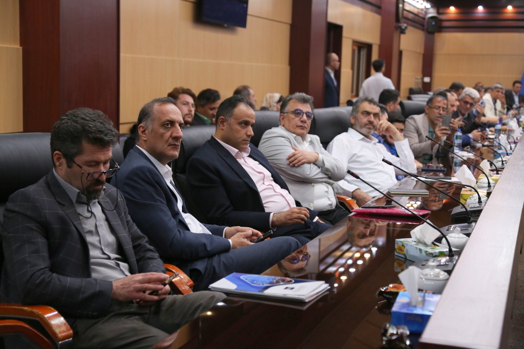 نشست معرفی فرصت‌های سرمایه‌گذاری پایانه‌های نفتی ایران 7