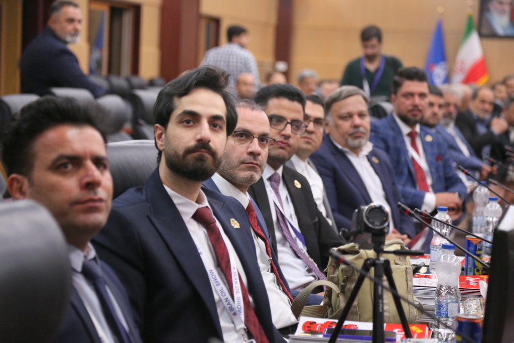 نشست معرفی فرصت‌های سرمایه‌گذاری پایانه‌های نفتی ایران 28