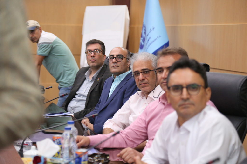 نشست معرفی فرصت‌های سرمایه‌گذاری پایانه‌های نفتی ایران 31