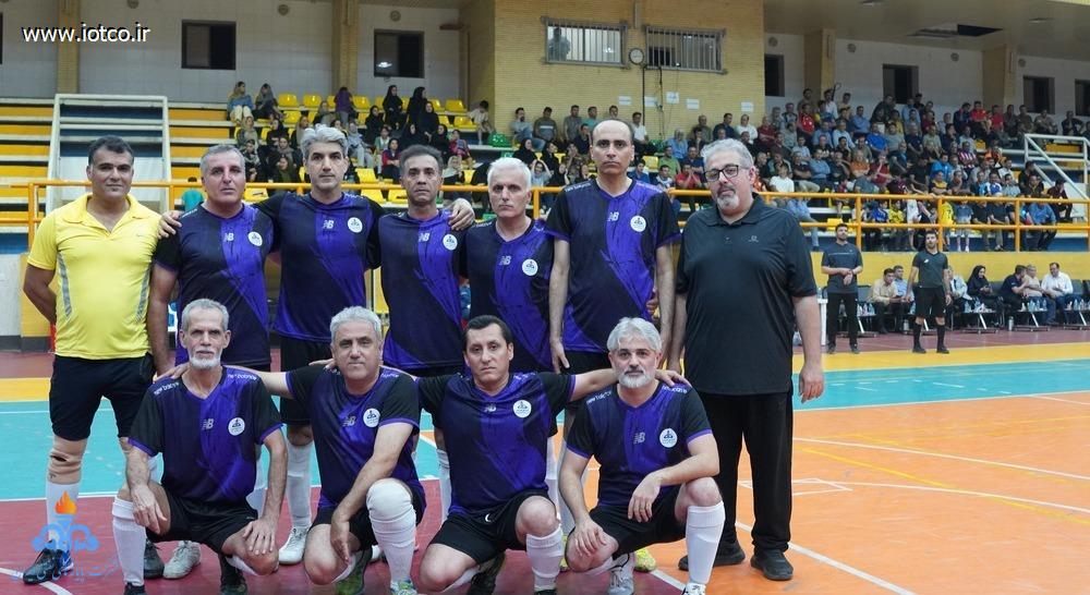 فوتسال کارکنان بالای ۴۵ سال 76