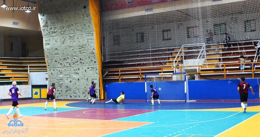 فوتسال کارکنان بالای ۴۵ سال 57