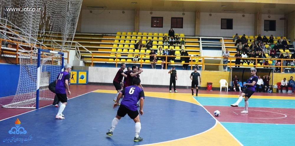 فوتسال کارکنان بالای ۴۵ سال 54