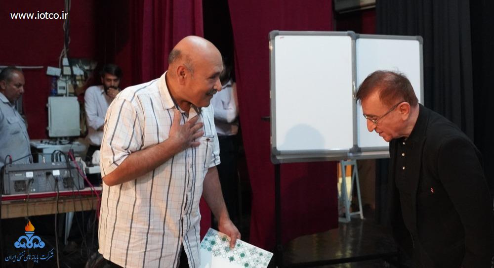 لبخند امید+میلاد حضرت زینب (س) + روز پرستار+ دکتر سید محمود انوشه 17