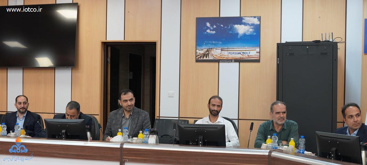 بازدید علمی دانشجویان دانشگاه عالی دفاع ملی +پایانه نفتی خارگ 23