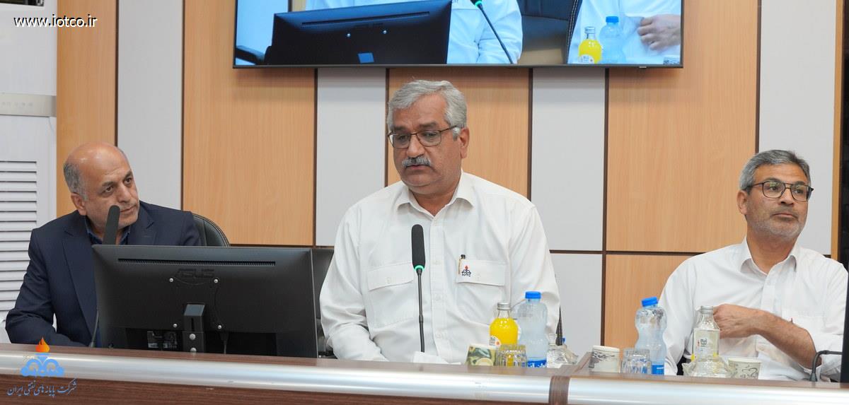 بازدید علمی دانشجویان دانشگاه عالی دفاع ملی +پایانه نفتی خارگ 22