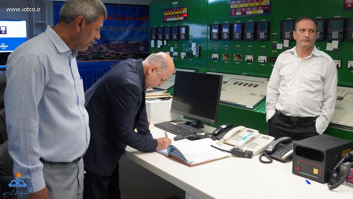 بازدید علمی دانشجویان دانشگاه عالی دفاع ملی +پایانه نفتی خارگ 11