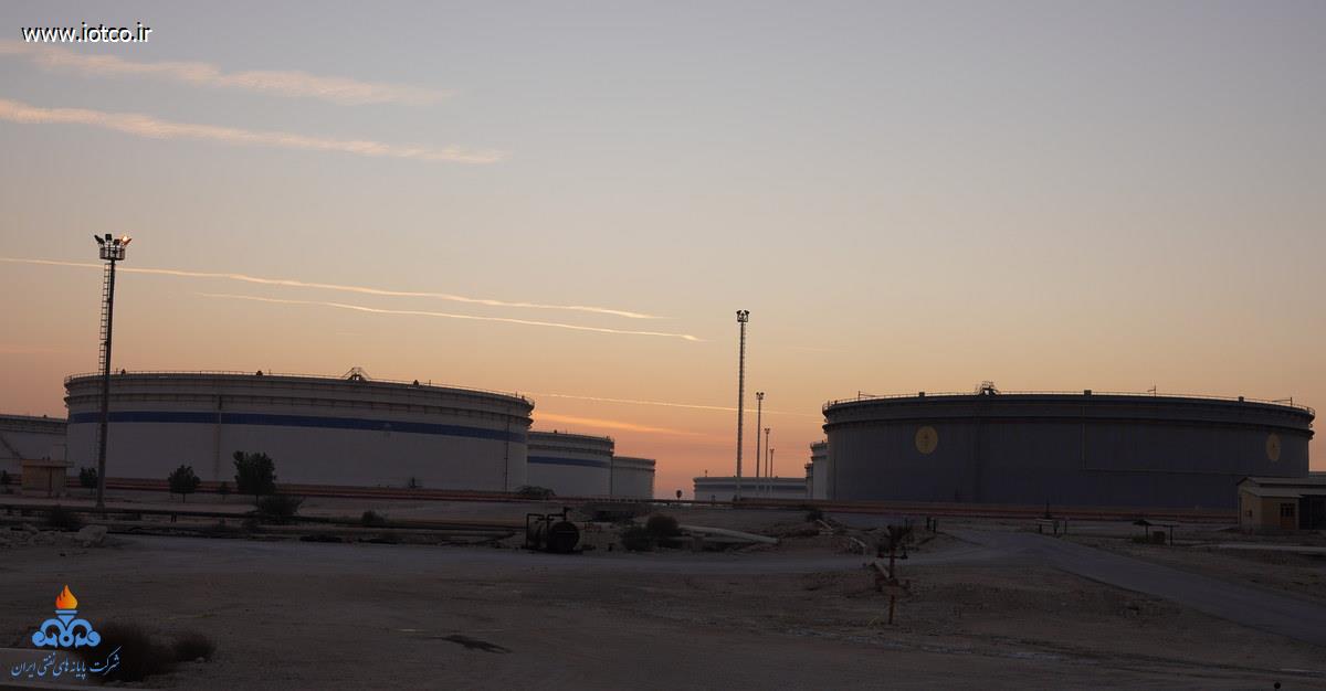 بازدید علمی دانشجویان دانشگاه عالی دفاع ملی +پایانه نفتی خارگ 8