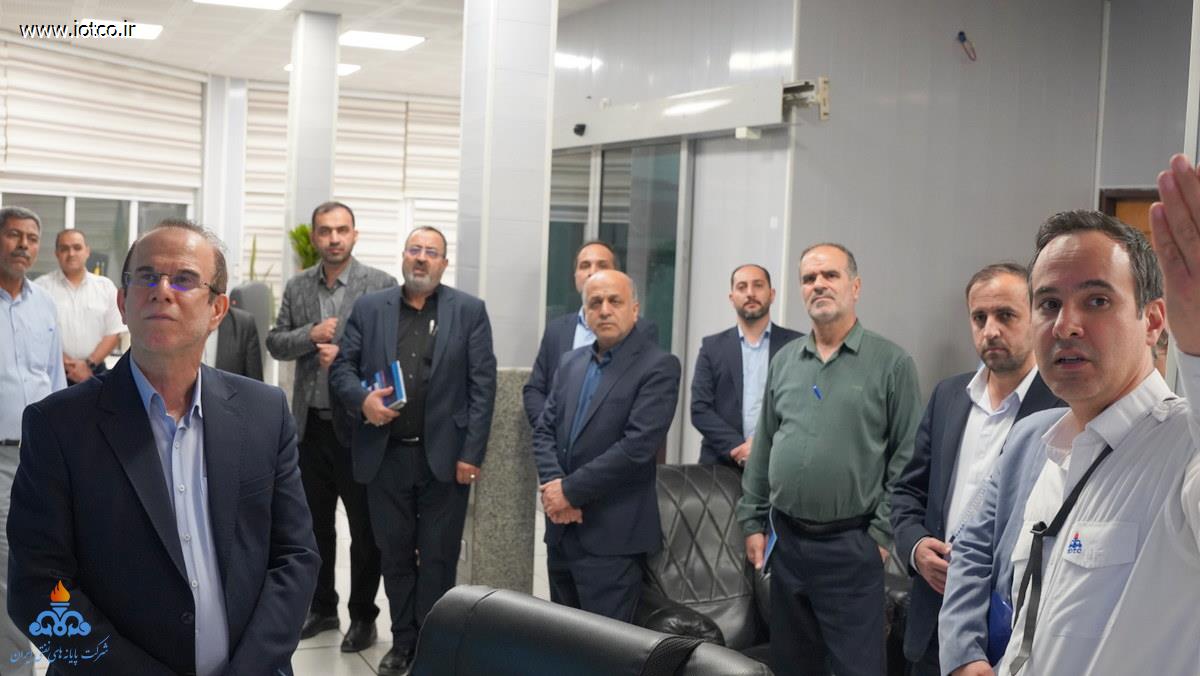 بازدید علمی دانشجویان دانشگاه عالی دفاع ملی +پایانه نفتی خارگ 3