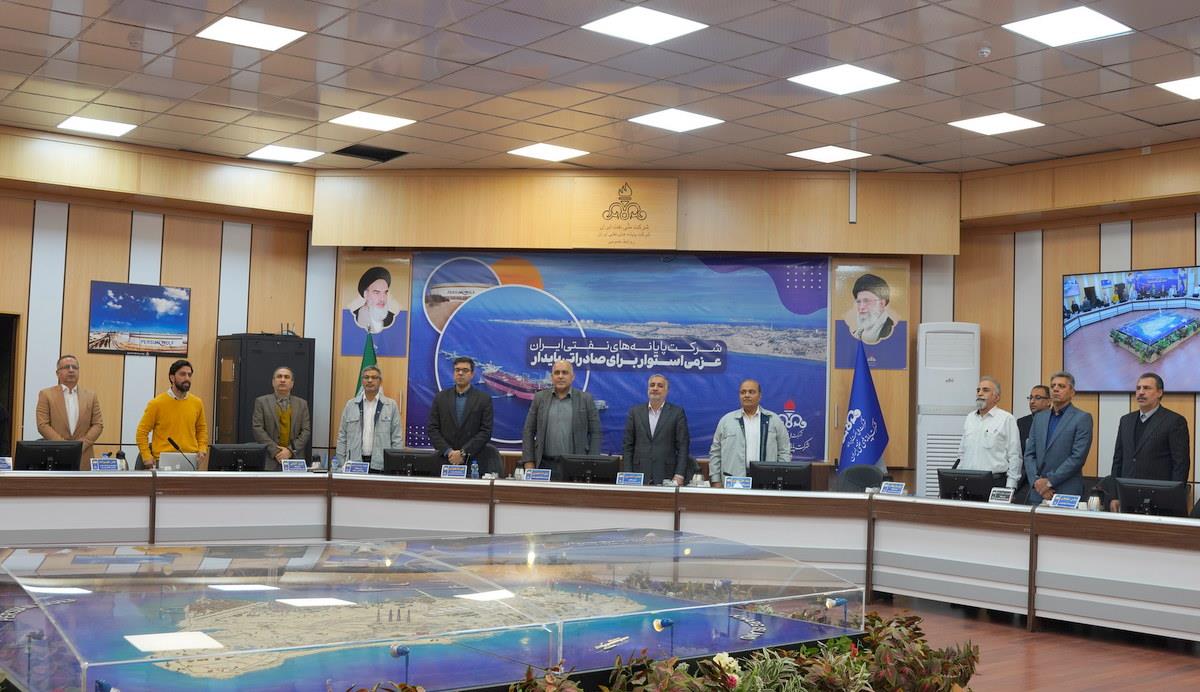 نشست + مدیرکل HSE وزارت نفت + مدیر HSE پدافند غیرعامل و مدیریت بحران شرکت ملی نفت ایران+جزیره خارگ+شهرام احمدی + علیرضا نجومی 40