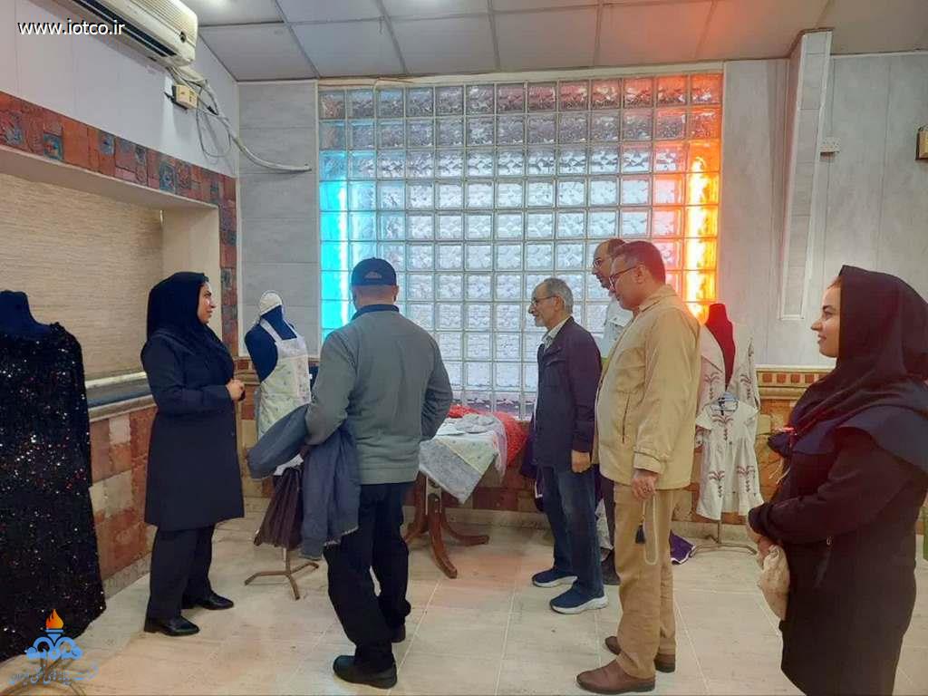 نمایشگاه آثار دوخت و هنر خیاطی در پایانه نفتی خارگ 2
