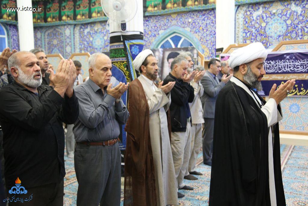 نماز با شکوه عیدسعید فطر در جزیره خارگ  40