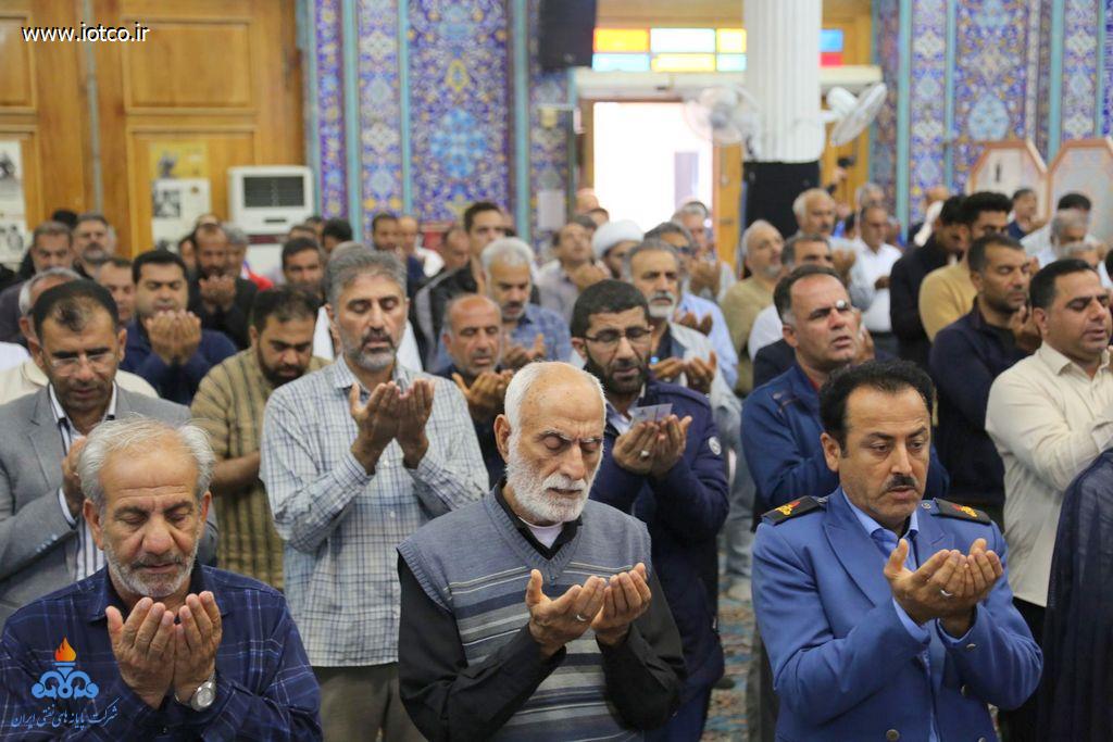 نماز با شکوه عیدسعید فطر در جزیره خارگ  28