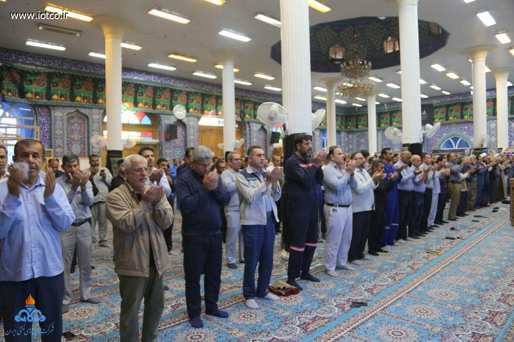 نماز با شکوه عیدسعید فطر در جزیره خارگ  18