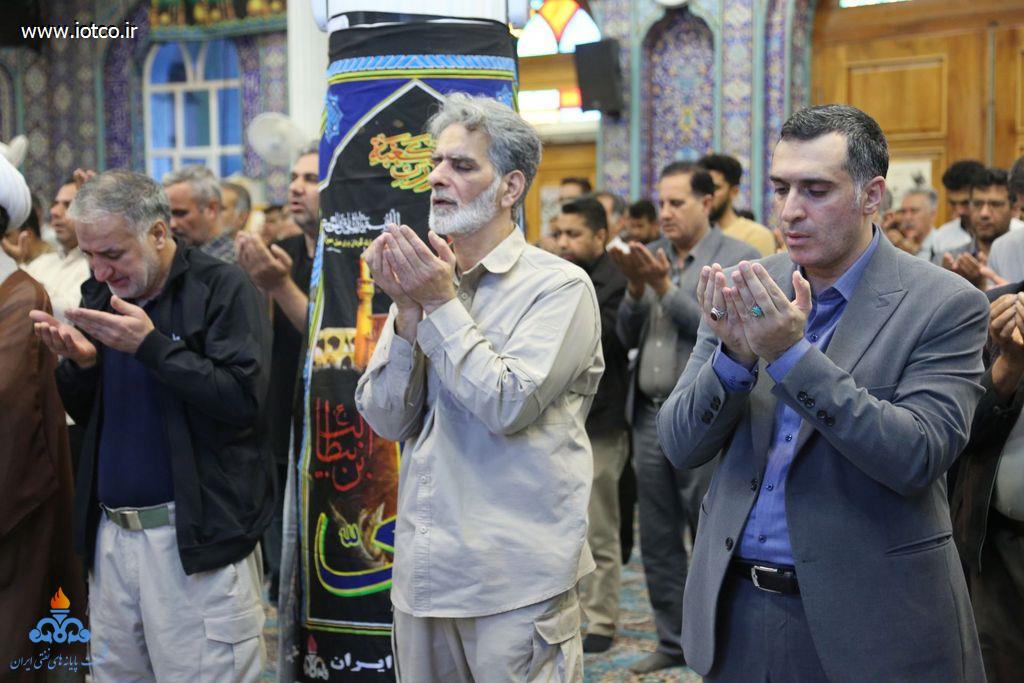 نماز با شکوه عیدسعید فطر در جزیره خارگ  12