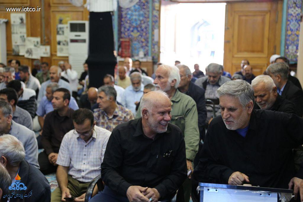 نماز با شکوه عیدسعید فطر در جزیره خارگ  8