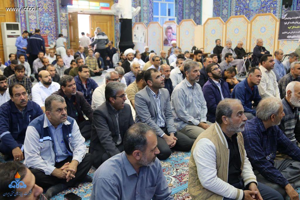 نماز با شکوه عیدسعید فطر در جزیره خارگ  5