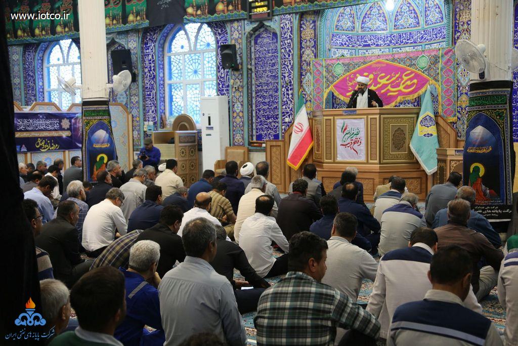 نماز با شکوه عیدسعید فطر در جزیره خارگ  2