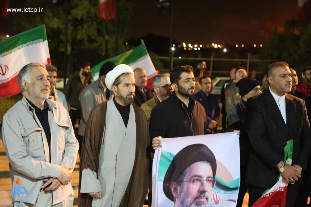 بیعت مردم و مسئولین جزیره خارگ با رهبری حضرت آیت‌الله العظمی سید مجتبی حسینی خامنه‌ای 17