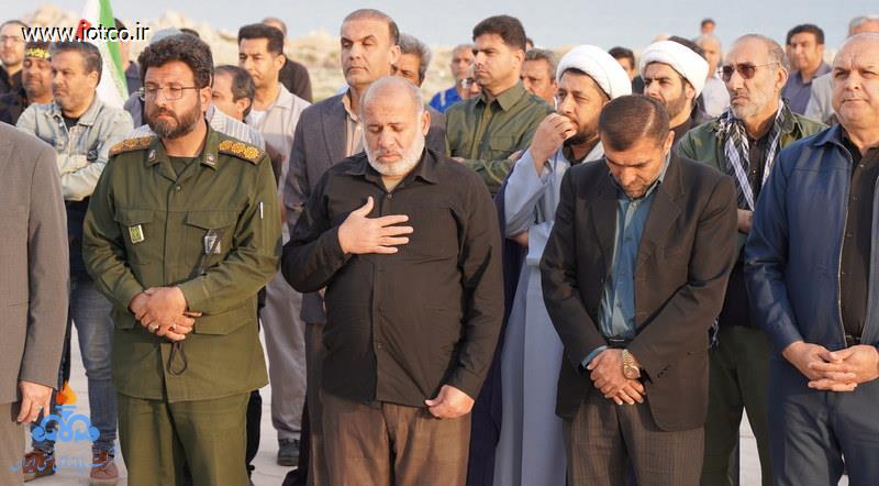 تجمع سوگواران رهبر شهید انقلاب در جزیره خارگ 59