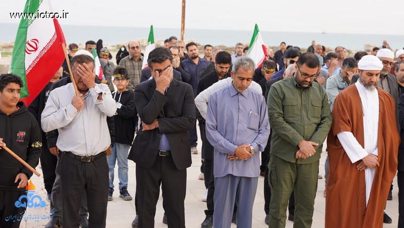 تجمع سوگواران رهبر شهید انقلاب در جزیره خارگ 42