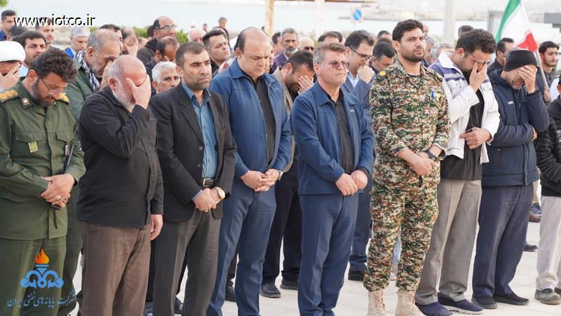 تجمع سوگواران رهبر شهید انقلاب در جزیره خارگ 41