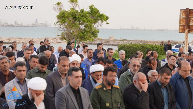 تجمع سوگواران رهبر شهید انقلاب در جزیره خارگ 39