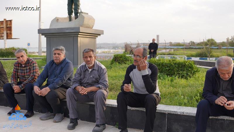 تجمع سوگواران رهبر شهید انقلاب در جزیره خارگ 21