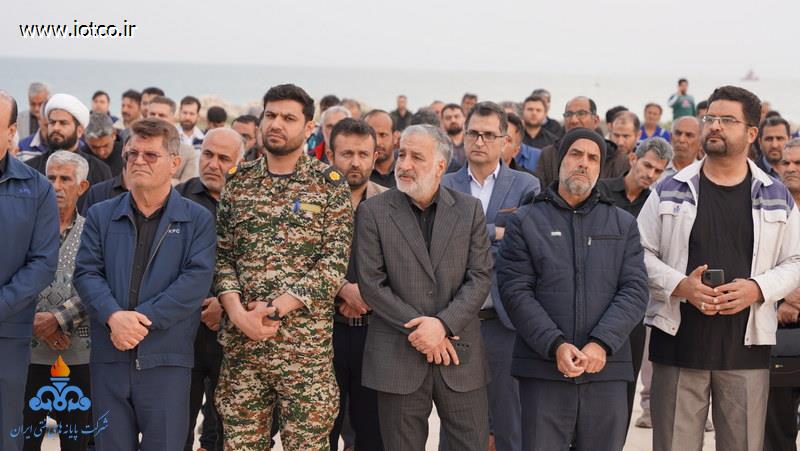 تجمع سوگواران رهبر شهید انقلاب در جزیره خارگ 9