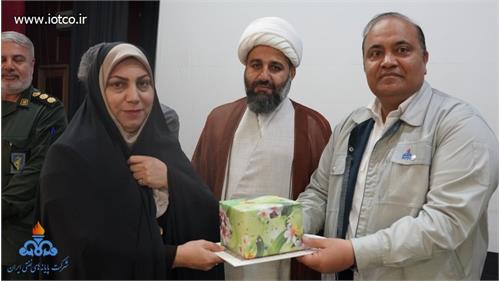 تجلیل از کارگران نمونه بسیجی در پایانه نفتی خارگ؛ نماد تعهد و تلاش در خط مقدم صنعت نفت