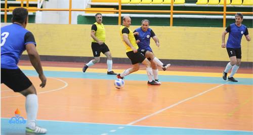 مسابقات فوتسال کارکنان بالای ۴۵ سال در پایانه نفتی خارگ از فردا آغاز می شود