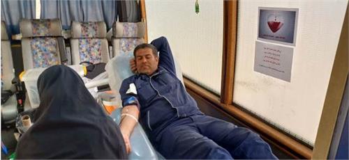 کارکنان پایانه نفتی شمال خون اهدا کردند + تصاویر