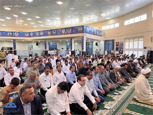 اقامه نماز عید سعید فطر در عسلویه با حضور کارکنان پایانه میعانات گازی پارس جنوبی