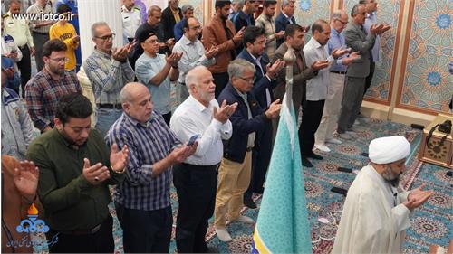 نماز باشکوه عید سعید فطر در جزیره خارگ اقامه شد