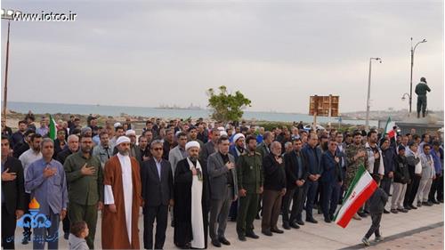 تجمع سوگواران رهبر شهید انقلاب در جزیره خارگ