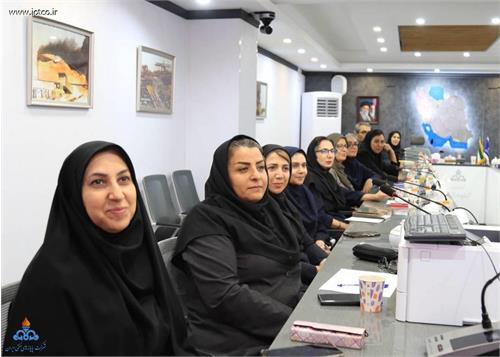 برگزاری دوره خودمراقبتی و تاب‌آوری در شرایط بحران در شرکت پایانه‌های نفتی ایران